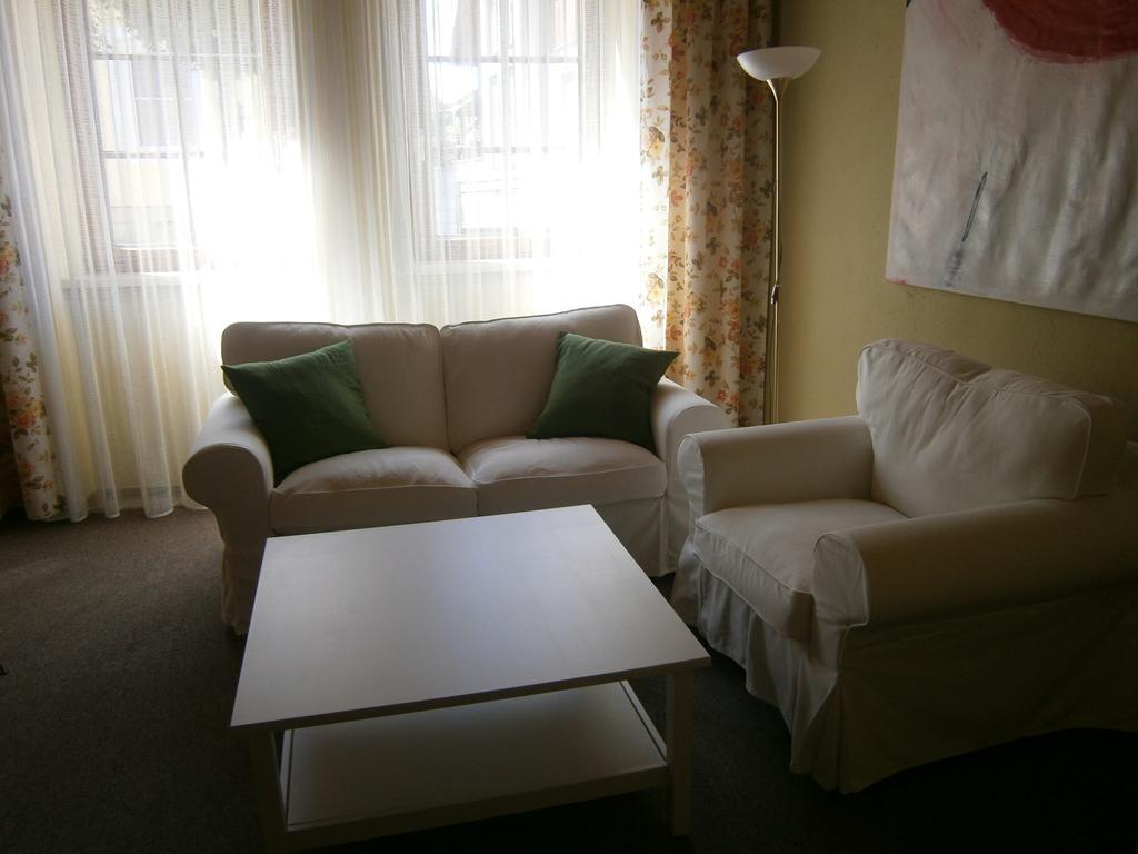 Atriumhof Apartment รุสท์ ภายนอก รูปภาพ