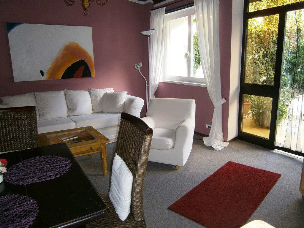 Atriumhof Apartment รุสท์ ภายนอก รูปภาพ
