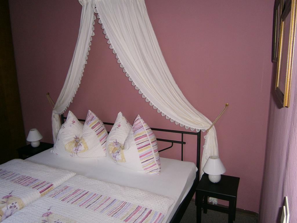 Atriumhof Apartment รุสท์ ภายนอก รูปภาพ