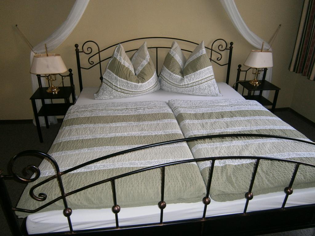Atriumhof Apartment รุสท์ ภายนอก รูปภาพ
