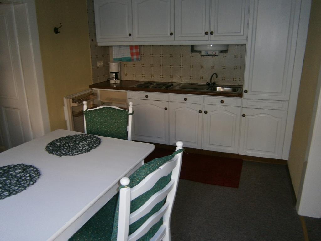 Atriumhof Apartment รุสท์ ภายนอก รูปภาพ